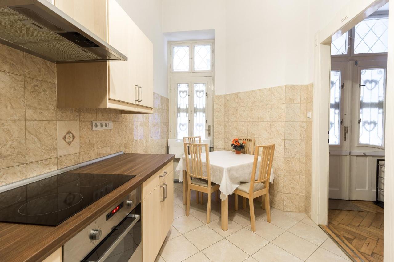 Szasz Buda Vila Apartment Apartament *
